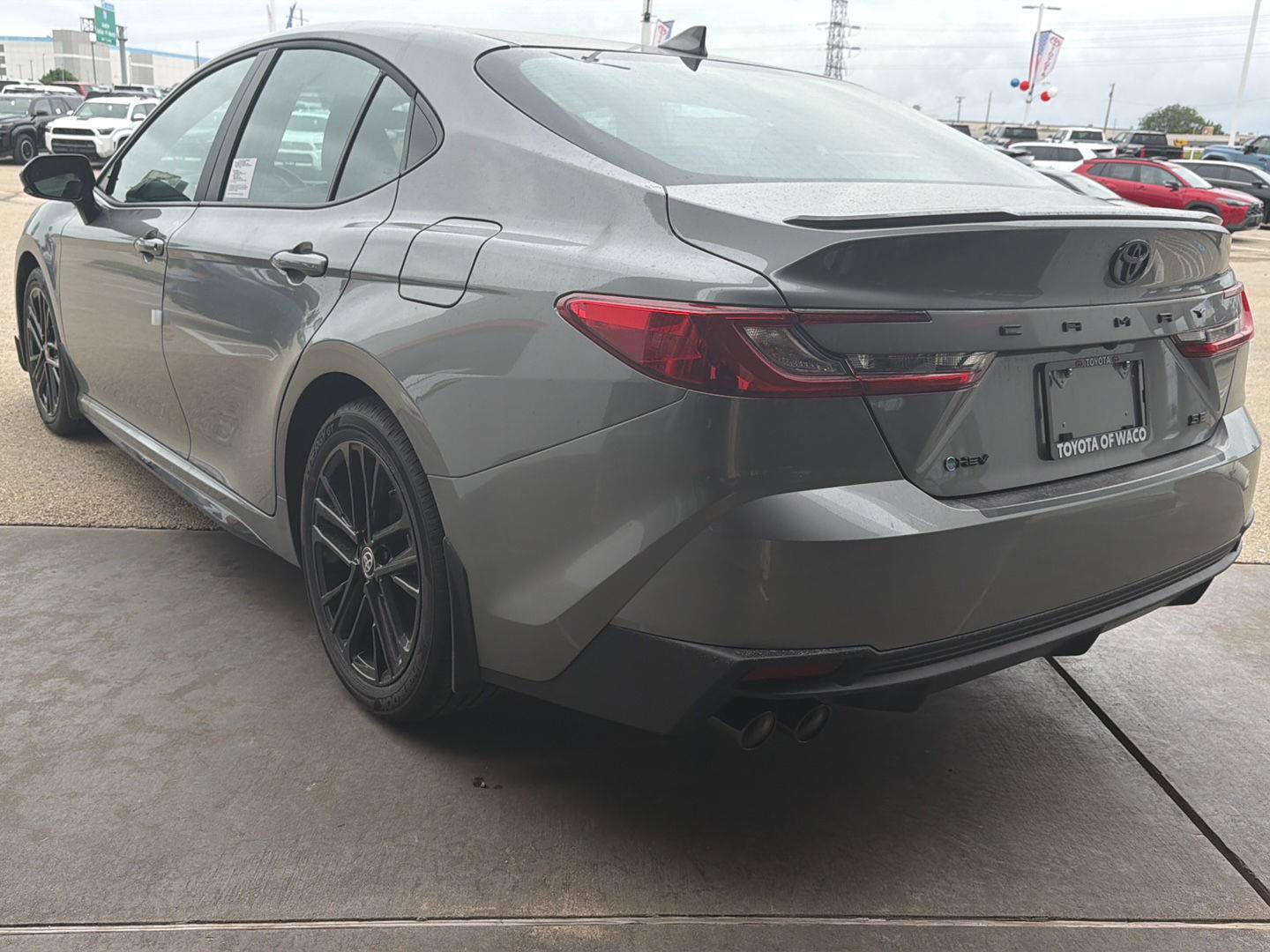 Used 2026 Toyota Camry SE w/ Convenience Package FWD image 4