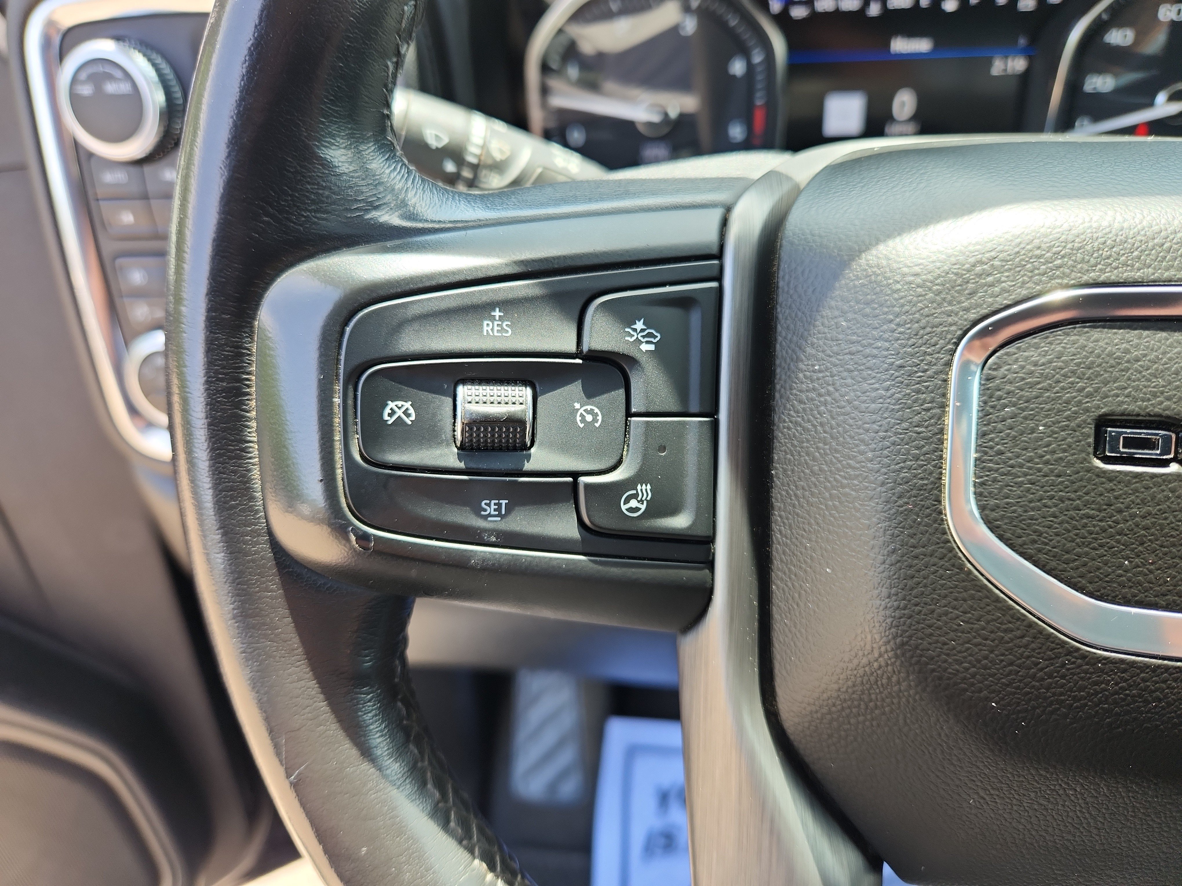 Used 2021 GMC Sierra 2500 Denali w/ Denali Ultimate Package AWD/4WD image 22
