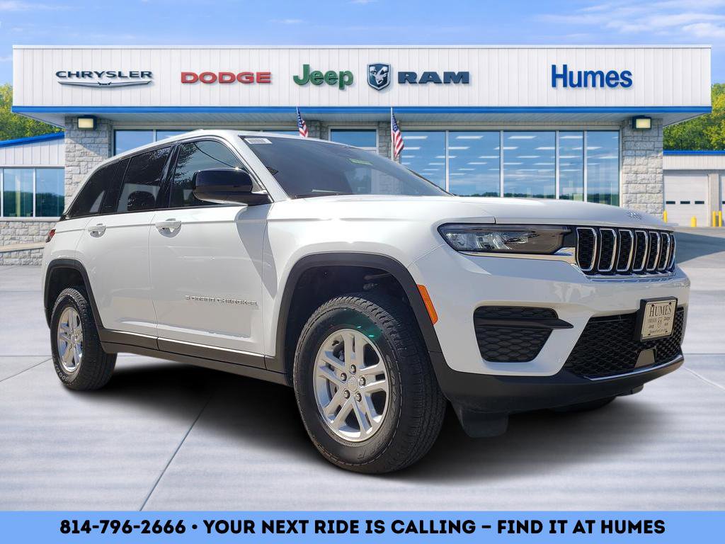 New 2025 Jeep Grand Cherokee Laredo w/ Luxury Tech Group I