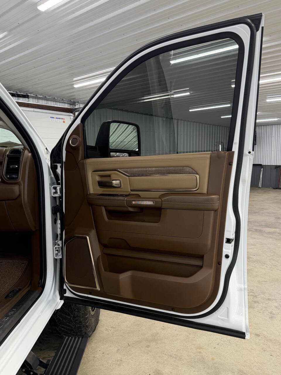 Used 2024 RAM 2500 Limited w/ Safety Group image 46