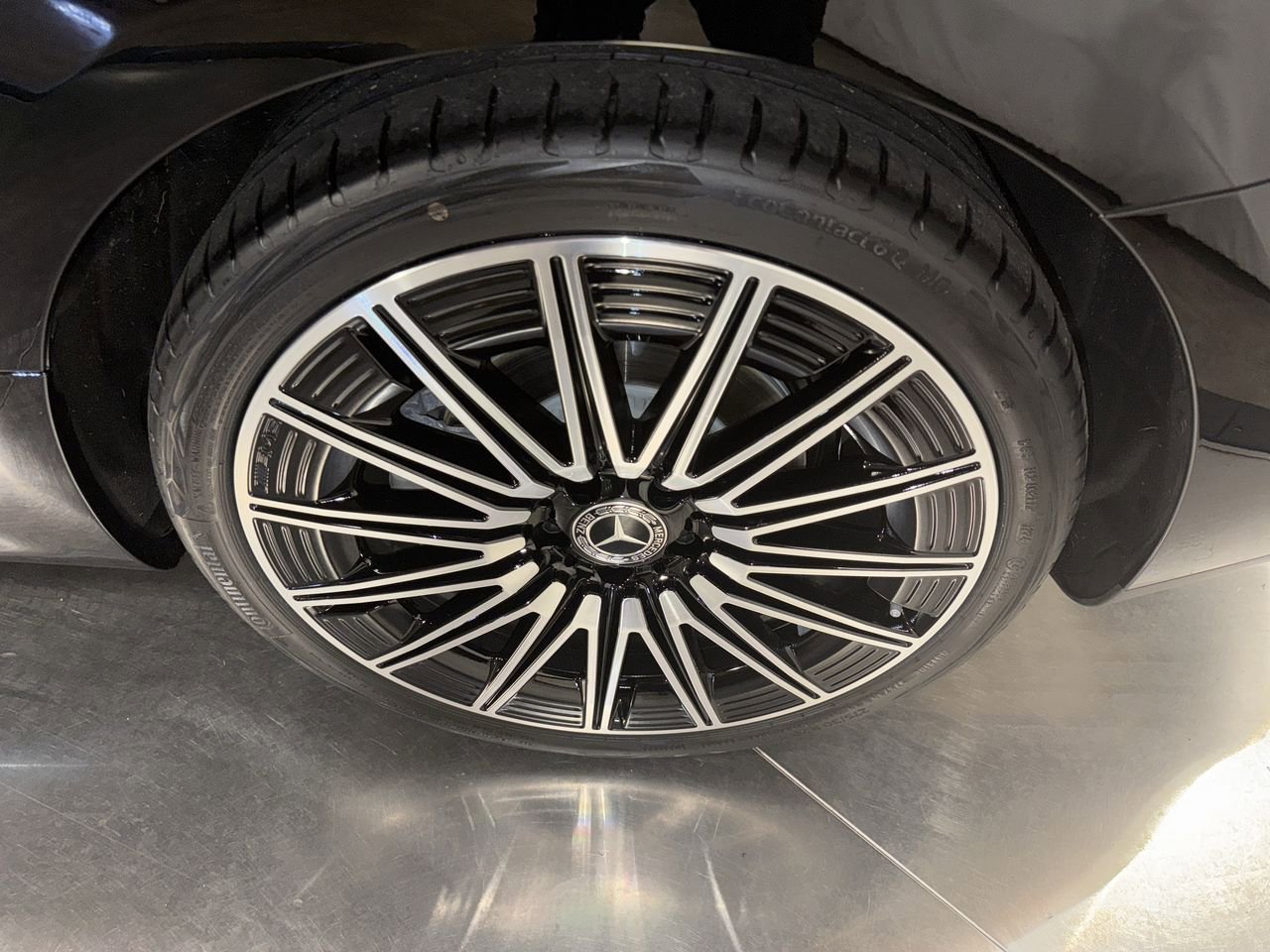 Used 2024 Mercedes-Benz CLE 300 4MATIC Cabriolet image 12