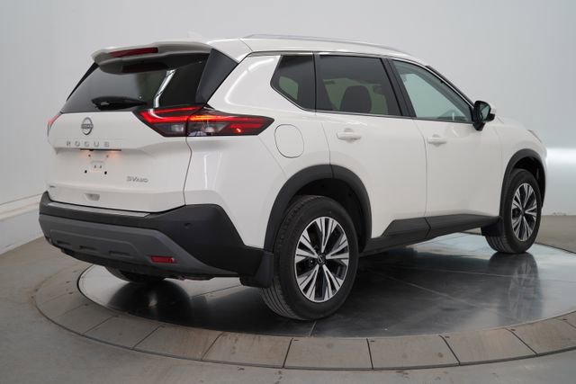 Used 2023 Nissan Rogue SV w/ SV Premium B Package image 7
