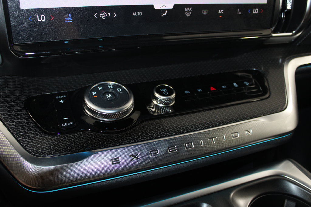 New 2027 Ford Expedition Max Platinum w/ Stealth Appearance Package AWD/4WD image 45