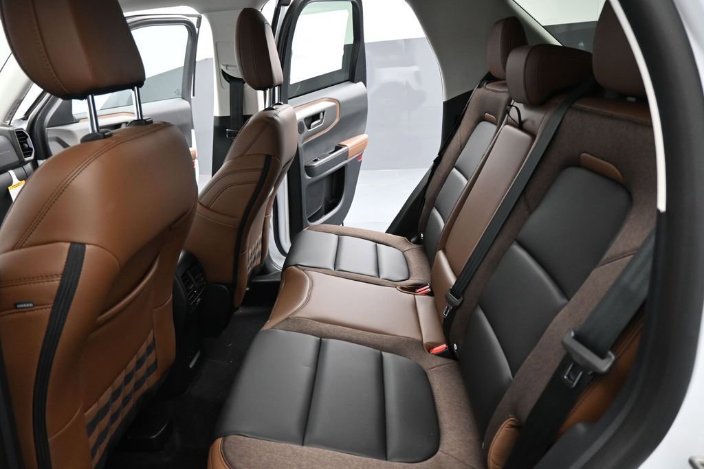 New 2026 Ford Bronco Sport Outer Banks w/ Outer Banks Tech Package+ AWD/4WD image 18