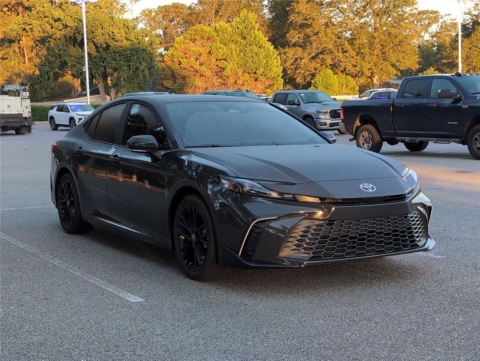 Used 2025 Toyota Camry XSE image 7