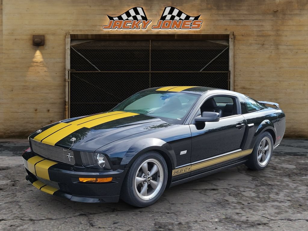 Used 2006 Ford Mustang GT Premium RWD image 2