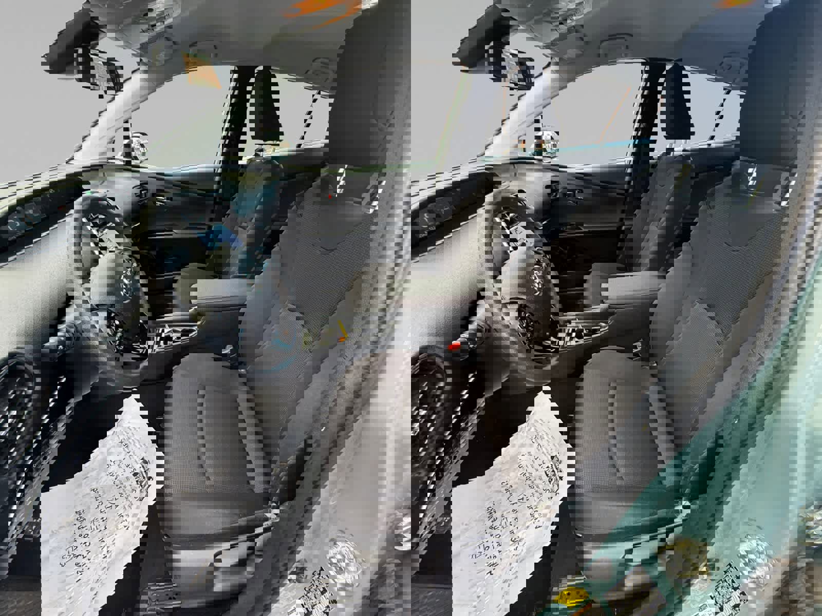 Used 2022 Toyota Prius L Eco image 10