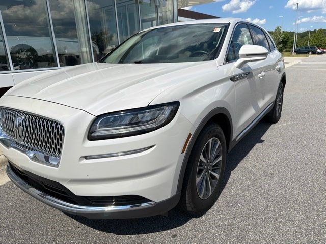 Used 2023 Lincoln Nautilus Reserve AWD/4WD image 9