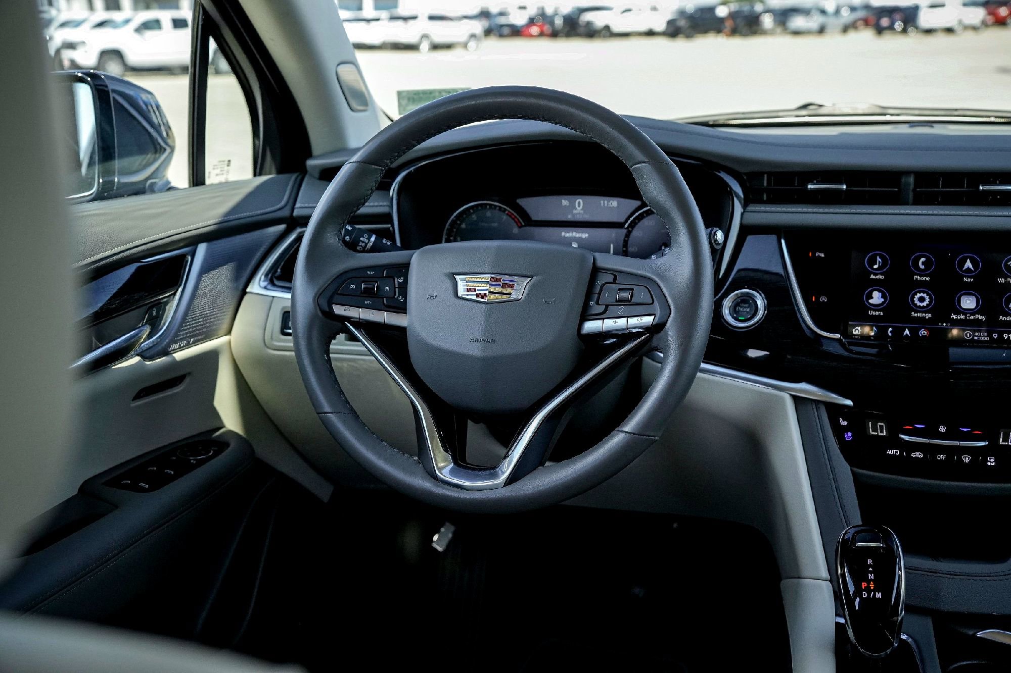 Used 2025 Cadillac XT6 Premium Luxury image 27