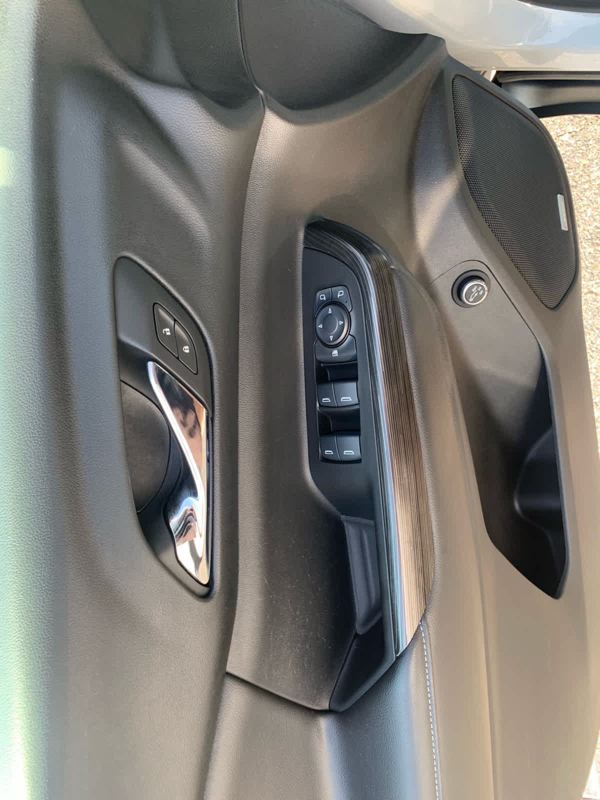 Used 2017 GMC Acadia SLT FWD image 13