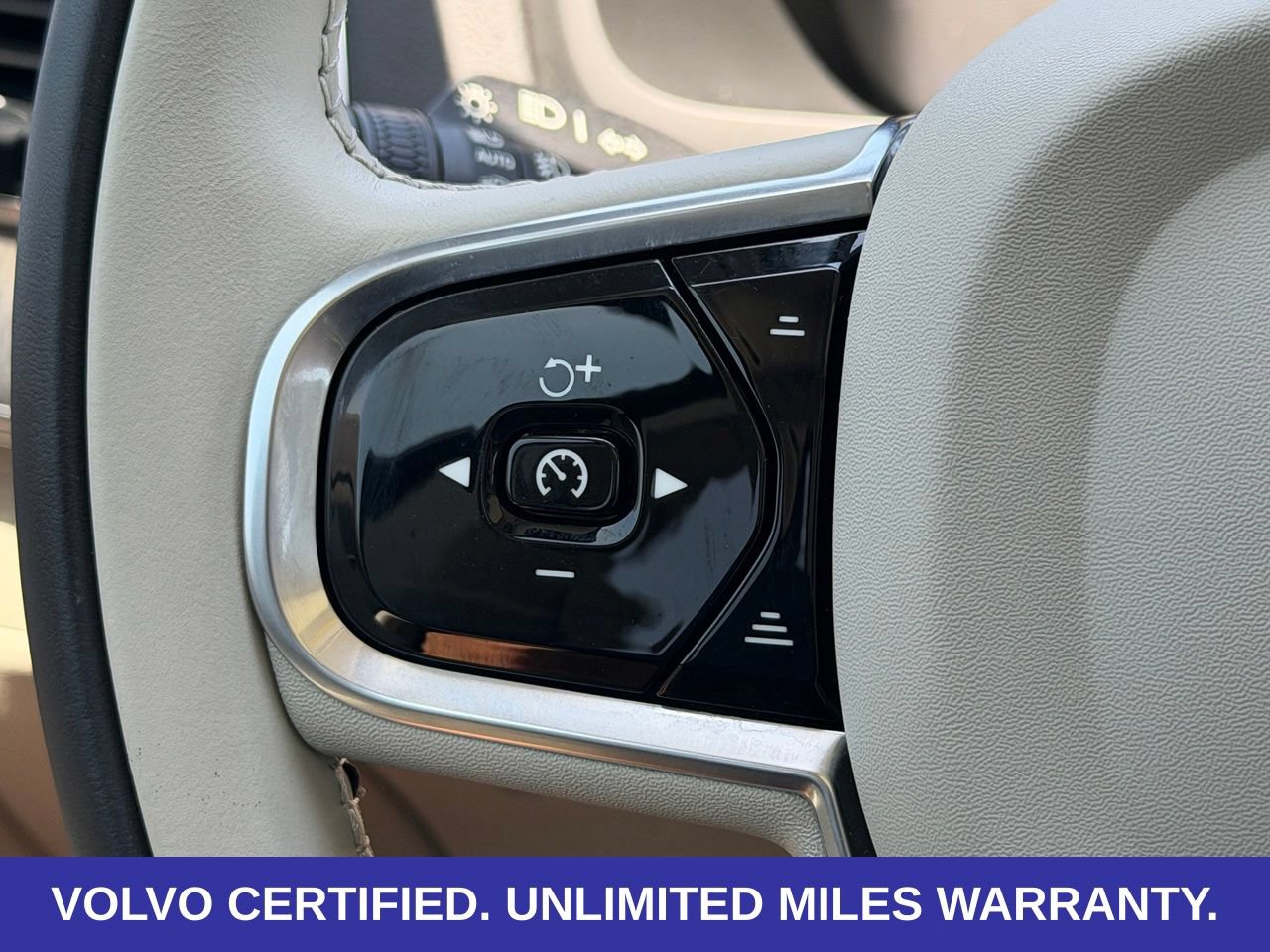 Certified 2024 Volvo XC90 T8 Ultimate AWD/4WD image 17