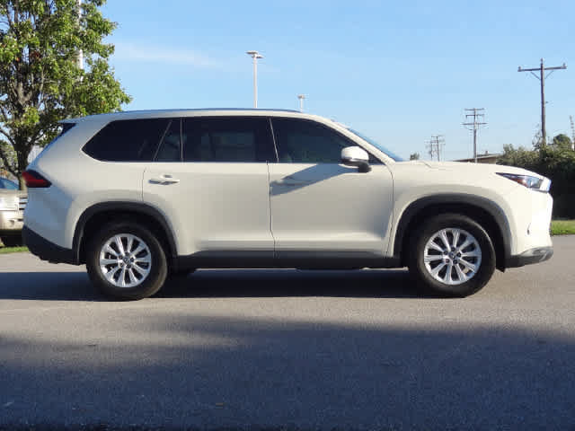 Certified 2024 Toyota Grand Highlander AWD image 4
