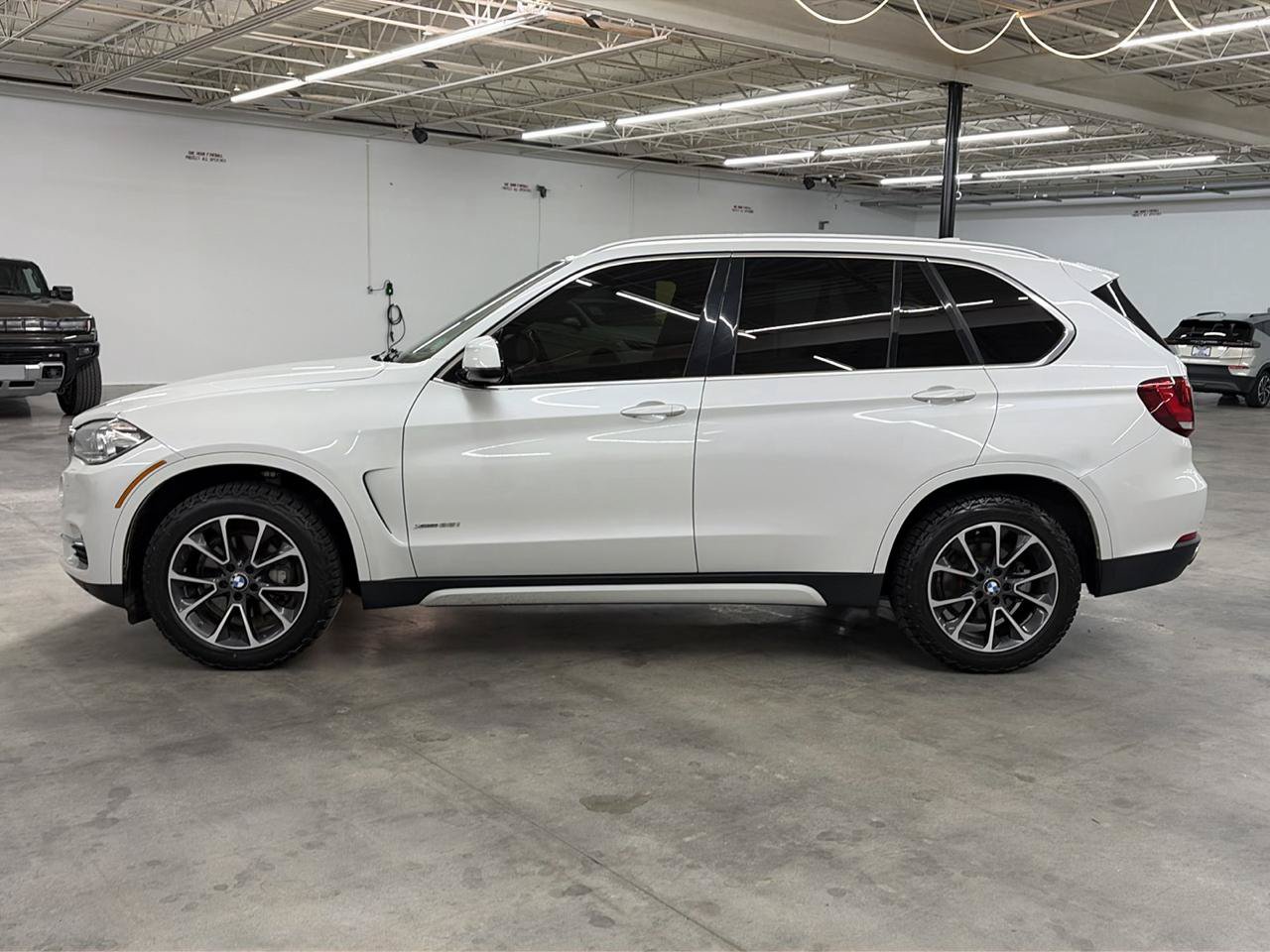 Used 2017 BMW X5 xDrive35i AWD/4WD image 12