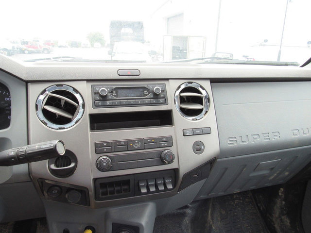 Used 2022 Ford F750 2WD Regular Cab Super Duty image 29