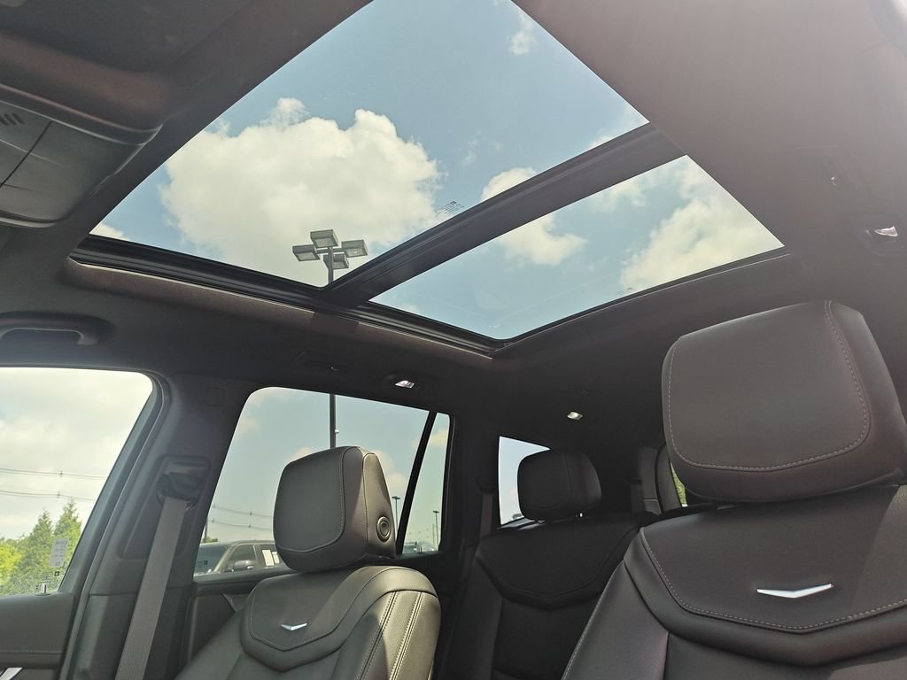 Used 2024 Cadillac XT6 Luxury AWD/4WD image 22