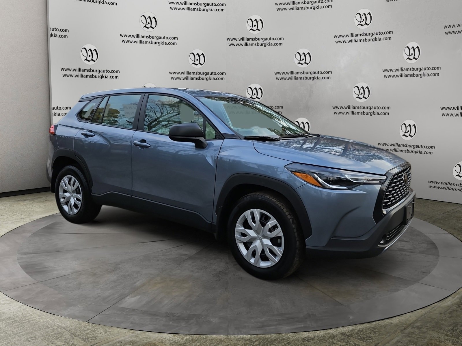 Used 2023 Toyota Corolla Cross L image 7