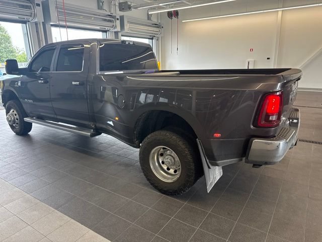 Used 2025 RAM 3500 Big Horn AWD/4WD image 4