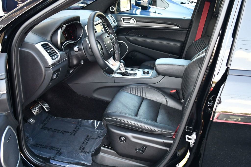 Used 2018 Jeep Grand Cherokee SRT AWD/4WD image 14