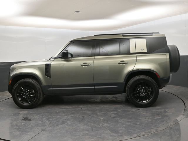 Used 2024 Land Rover Defender 110 S image 5
