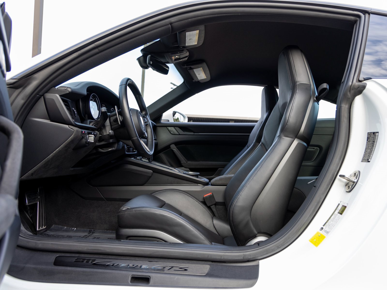 Used 2024 Porsche 911 Carrera GTS image 25