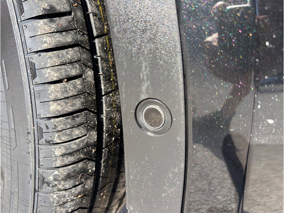 Used 2018 Jaguar E-PACE First Edition image 13