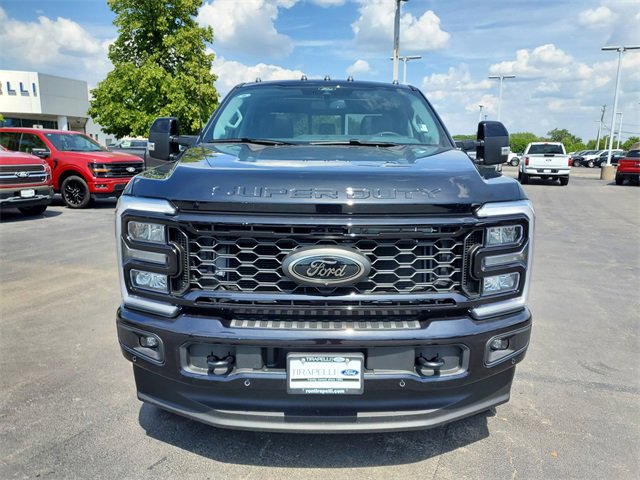 New 2025 Ford F350 4x4 Crew Cab Super Duty image 2