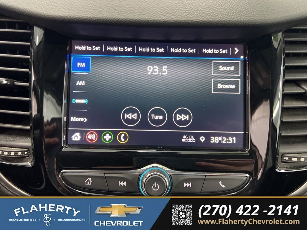 Used 2020 Chevrolet Trax LT w/ LT Convenience Package image 28