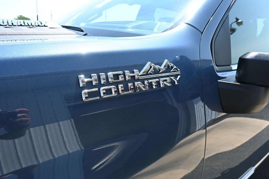 Used 2026 Chevrolet Silverado 3500 High Country w/ High Country Premium Package AWD/4WD image 18