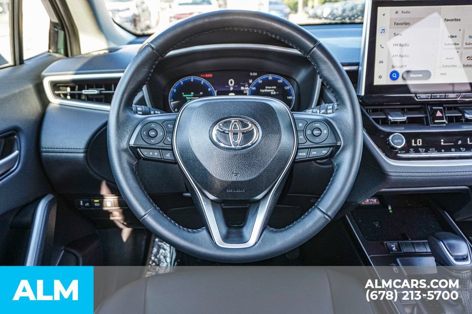 Used 2026 Toyota Corolla Cross XLE FWD image 28