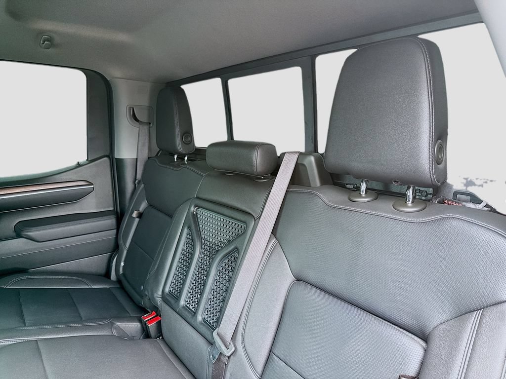 Used 2023 GMC Sierra 1500 SLT AWD/4WD image 23