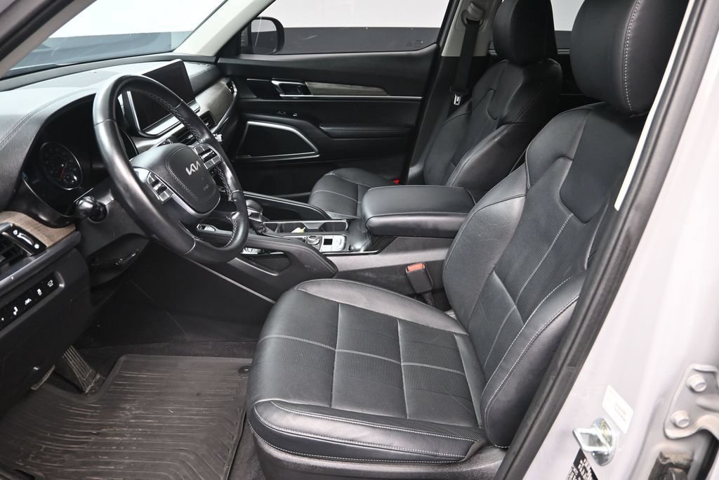 Certified 2022 Kia Telluride EX w/ EX Premium Package AWD/4WD image 14
