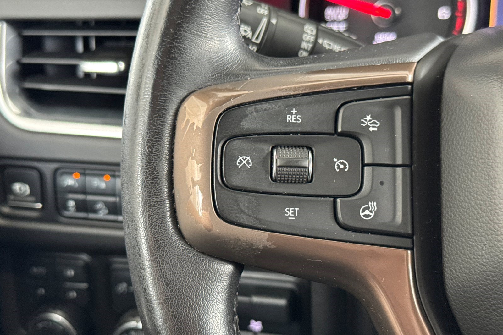 Used 2021 Chevrolet Tahoe High Country w/ Premium Package AWD/4WD image 32