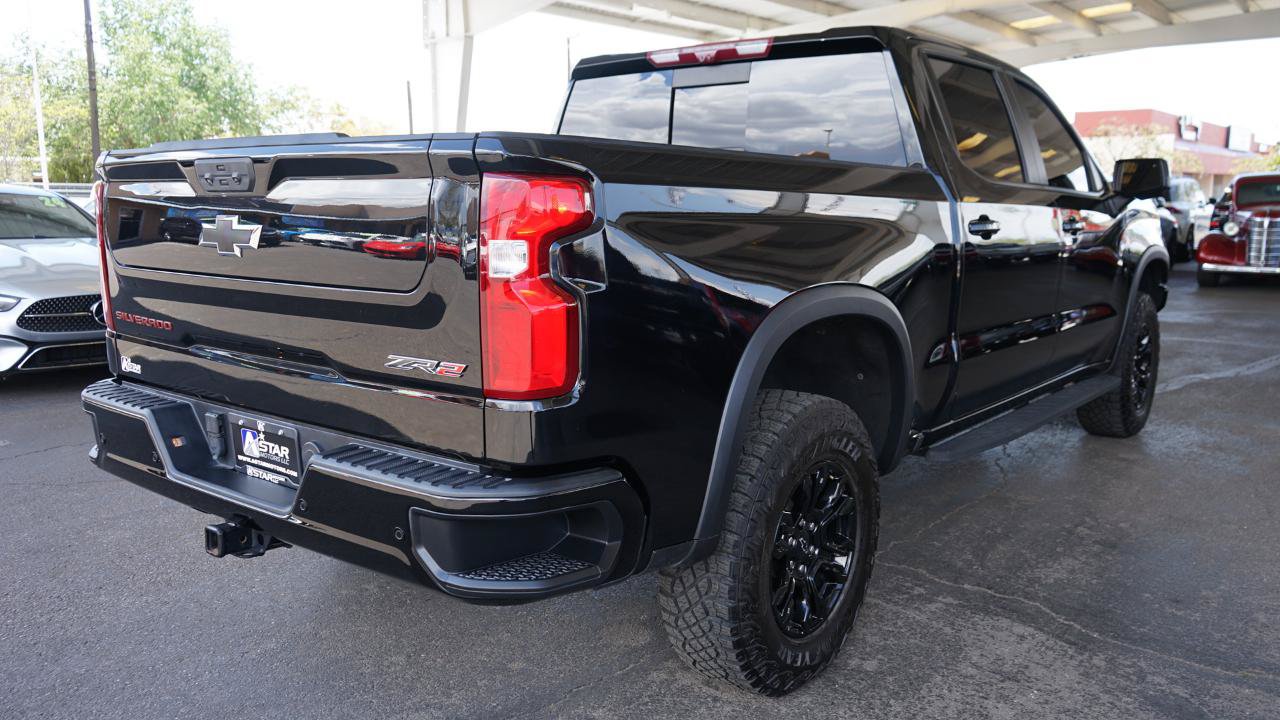 Used 2023 Chevrolet Silverado 1500 ZR2 w/ Technology Package AWD/4WD image 3