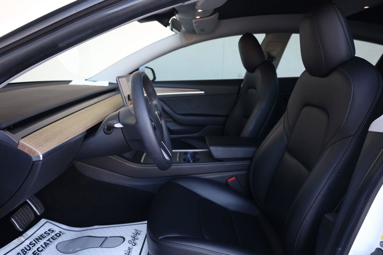 Used 2021 Tesla Model 3 Standard Range Plus RWD image 17