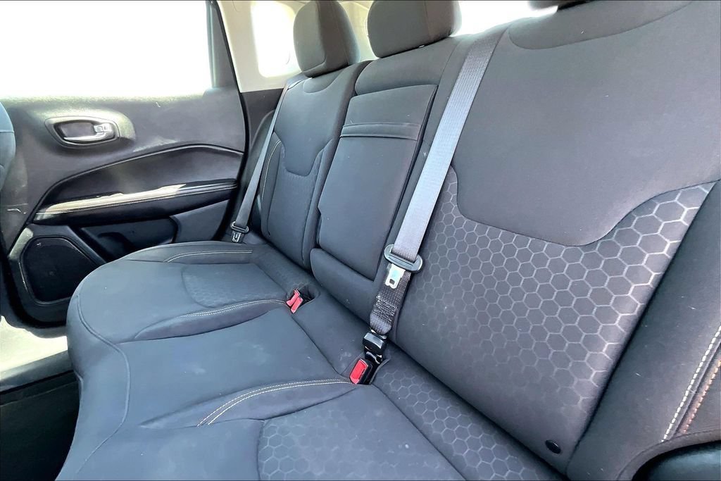 Used 2019 Jeep Compass Sport AWD/4WD image 24