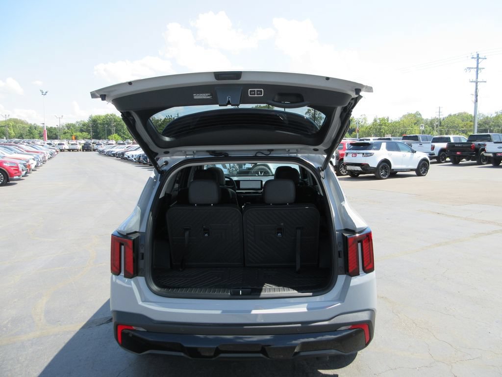 Used 2026 Kia Sorento SX AWD/4WD image 8