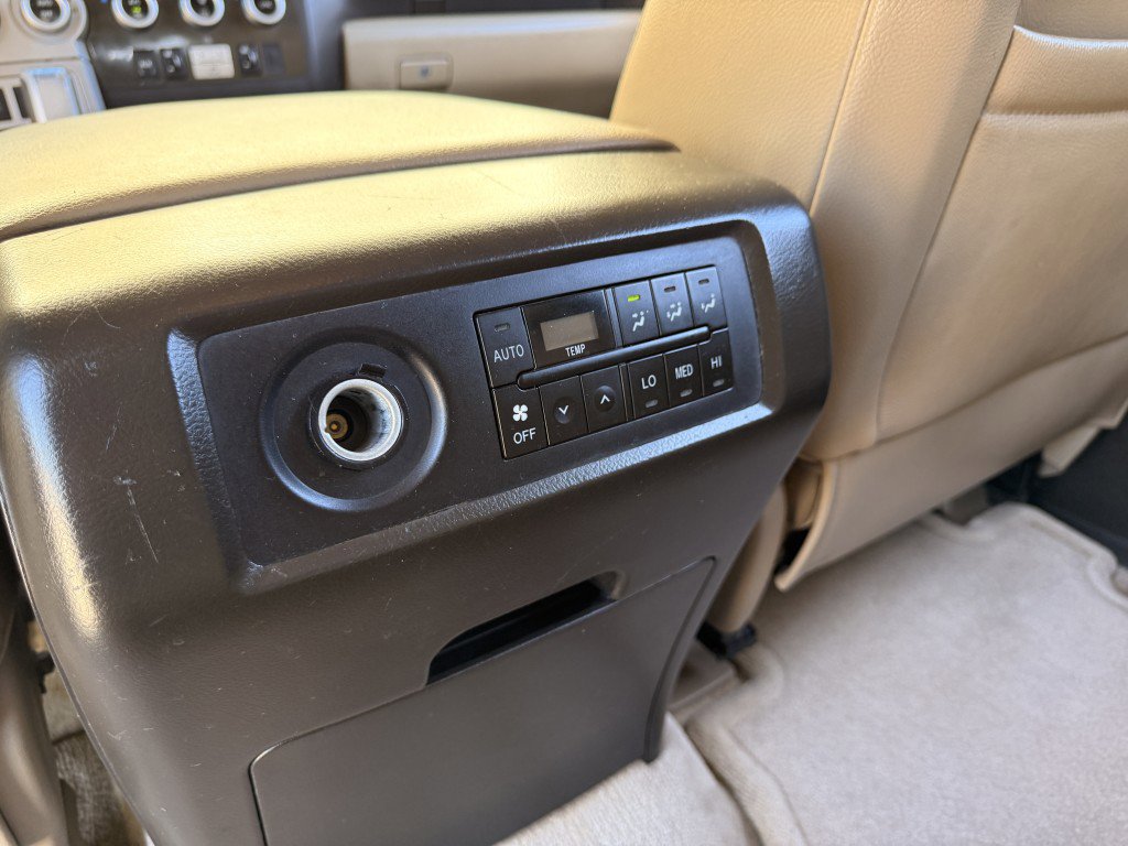 Used 2008 Toyota Sequoia Limited image 31