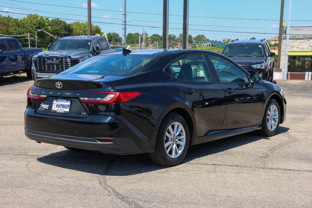 Used 2025 Toyota Camry LE FWD image 3