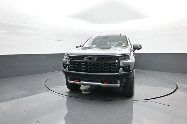 Used 2023 Chevrolet Silverado 1500 ZR2 image 3