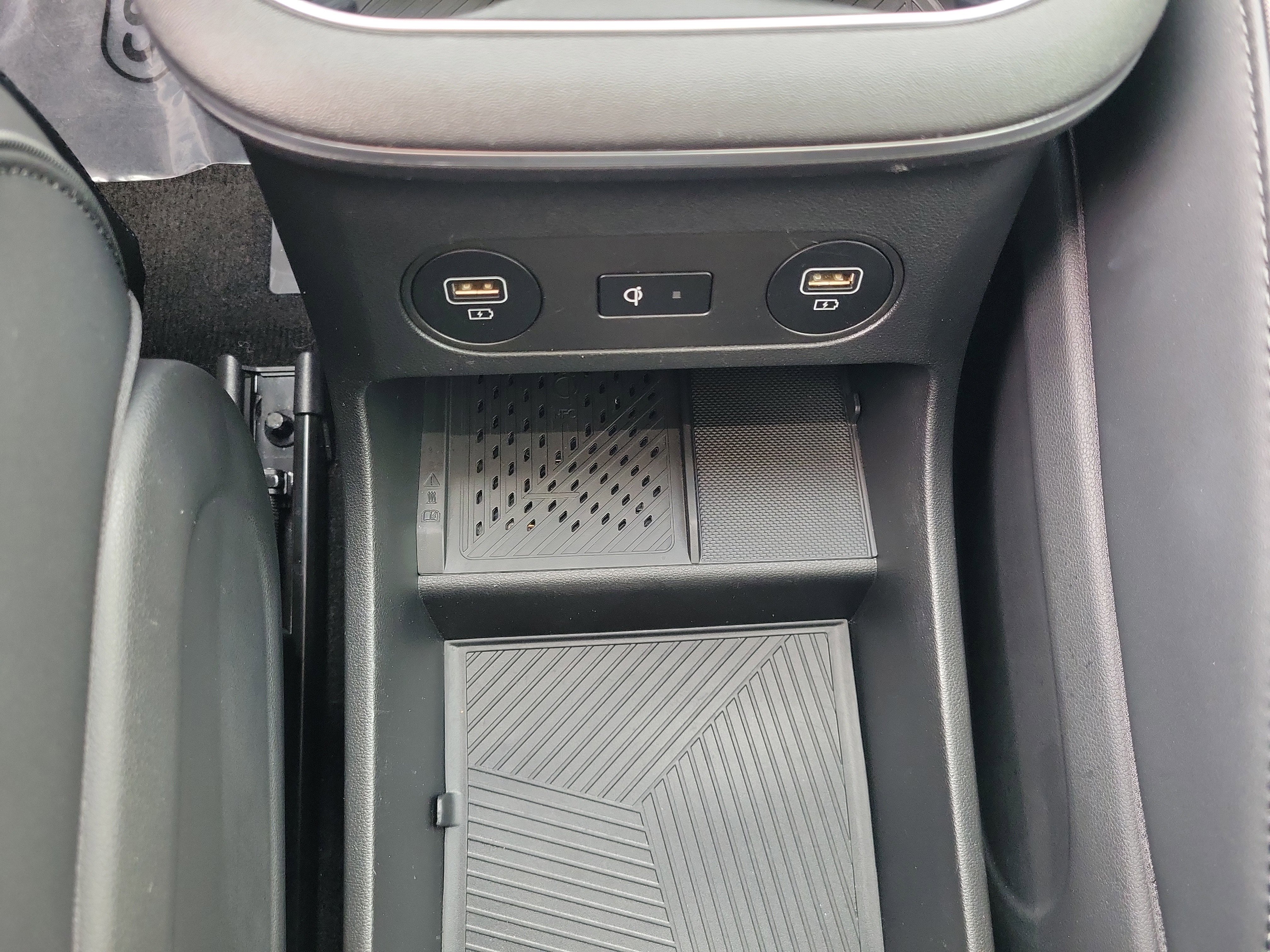 Certified 2023 Hyundai Ioniq 5 Limited w/ Cargo Package image 34