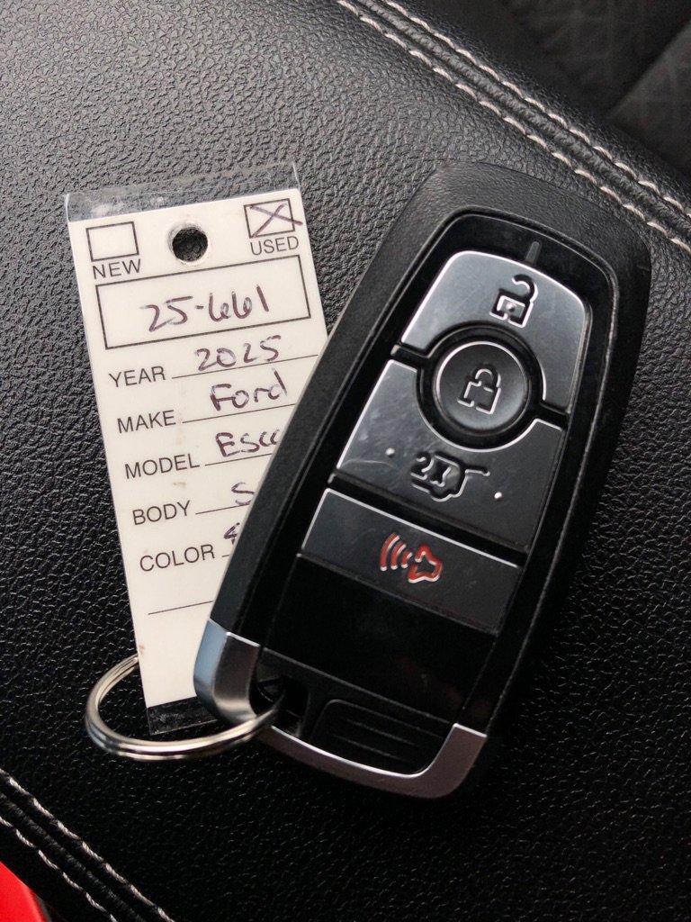 Used 2025 Ford Escape Active image 33