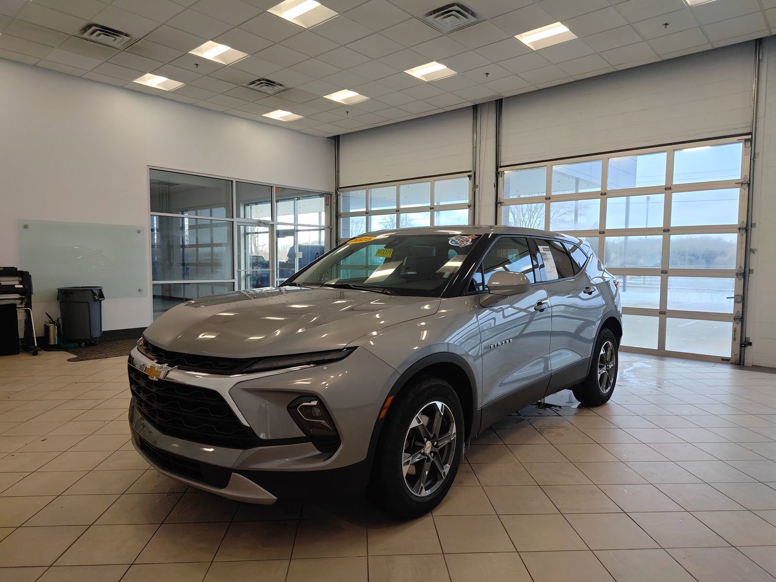 Used 2025 Chevrolet Blazer LT image 8