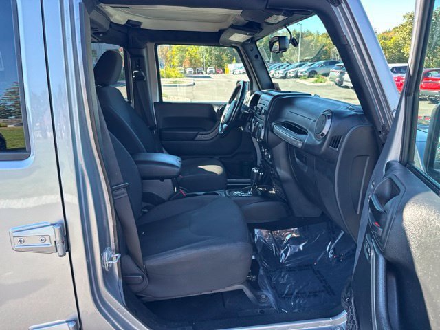 Used 2017 Jeep Wrangler Unlimited Sport w/ Quick Order Package 24S AWD/4WD image 11