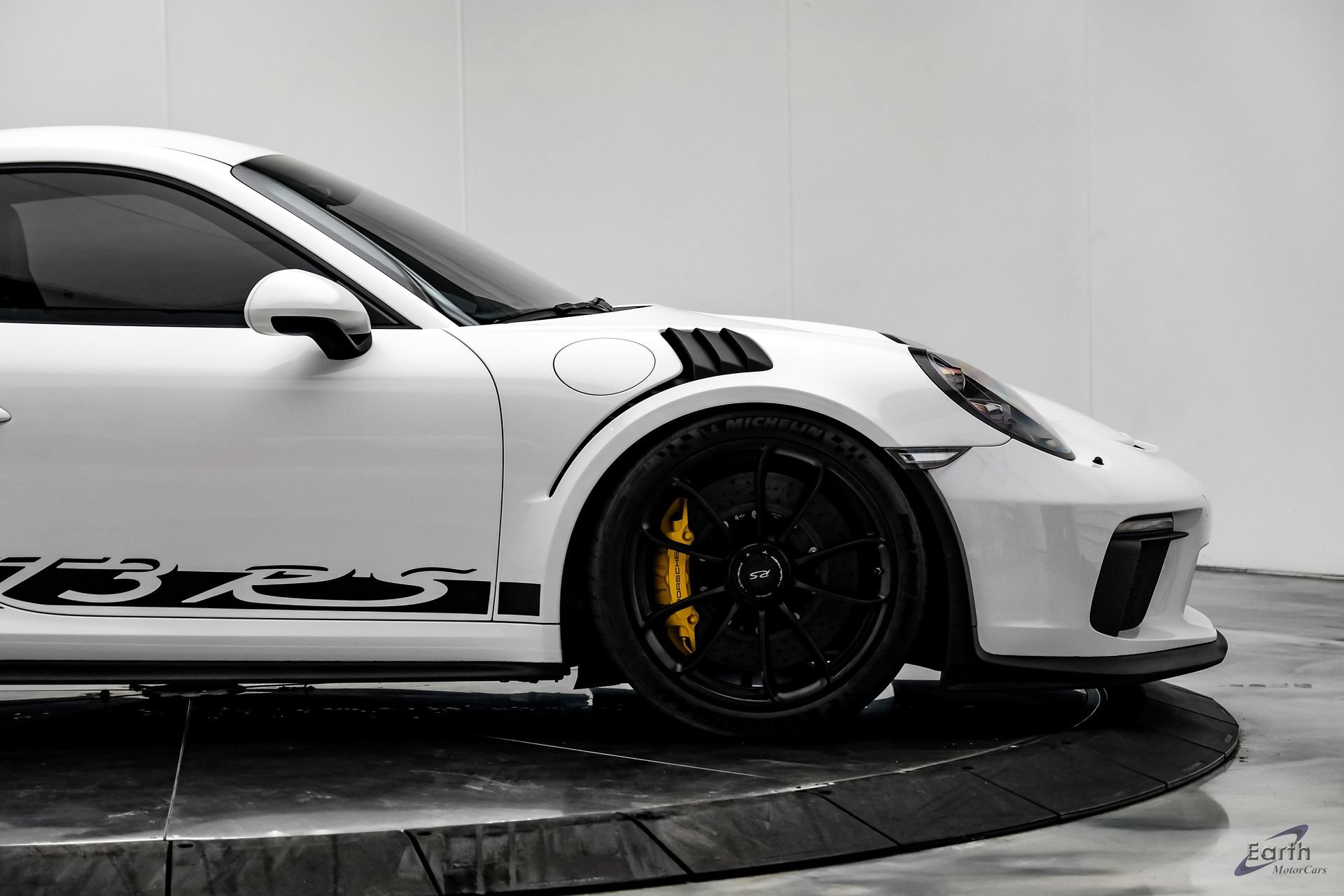 Used 2019 Porsche 911 GT3 RS RWD image 28
