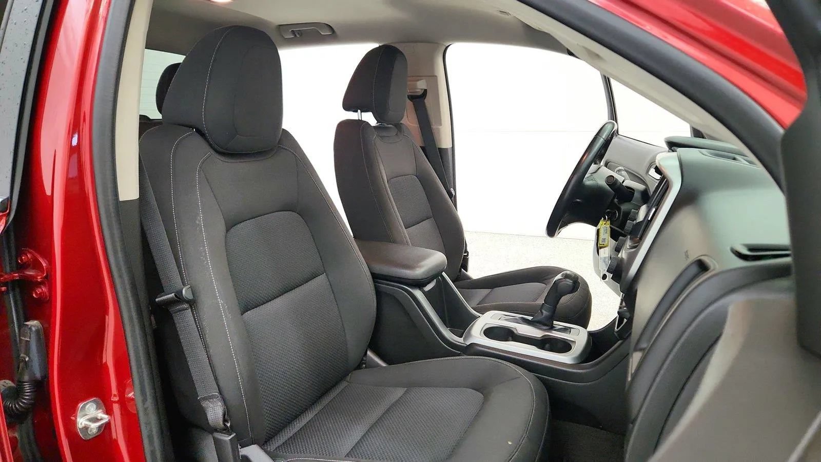 Used 2015 Chevrolet Colorado LT w/ LT Convenience Package RWD image 31