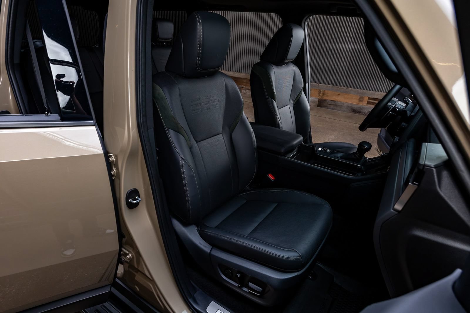 Used 2025 Lexus GX 550 AWD/4WD image 31