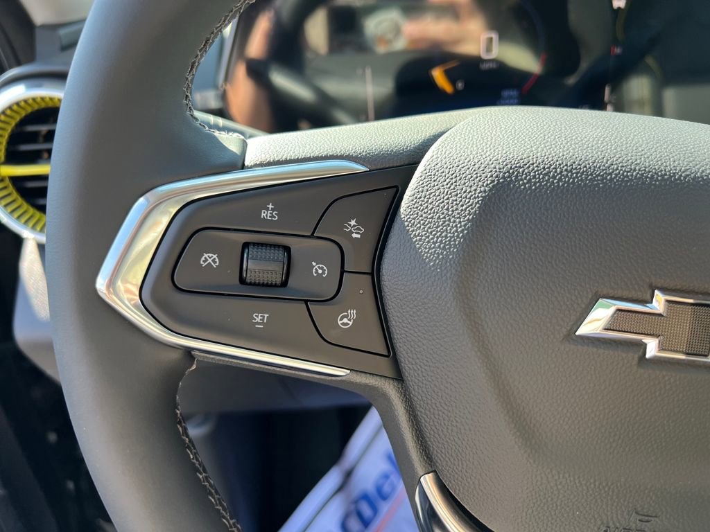 New 2025 Chevrolet Trax ACTIV w/ Driver Confidence Package image 16