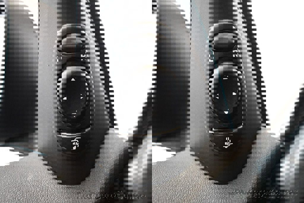 Used 2009 Saab 9-3 Aero image 33