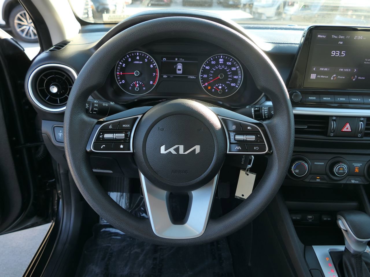 Used 2023 Kia Forte LXS image 17