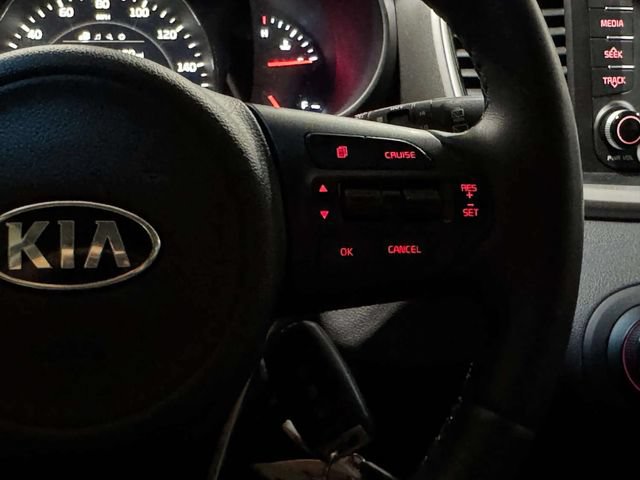 Used 2018 Kia Sorento FWD V6 w/ LX V6 Convenience Package image 17